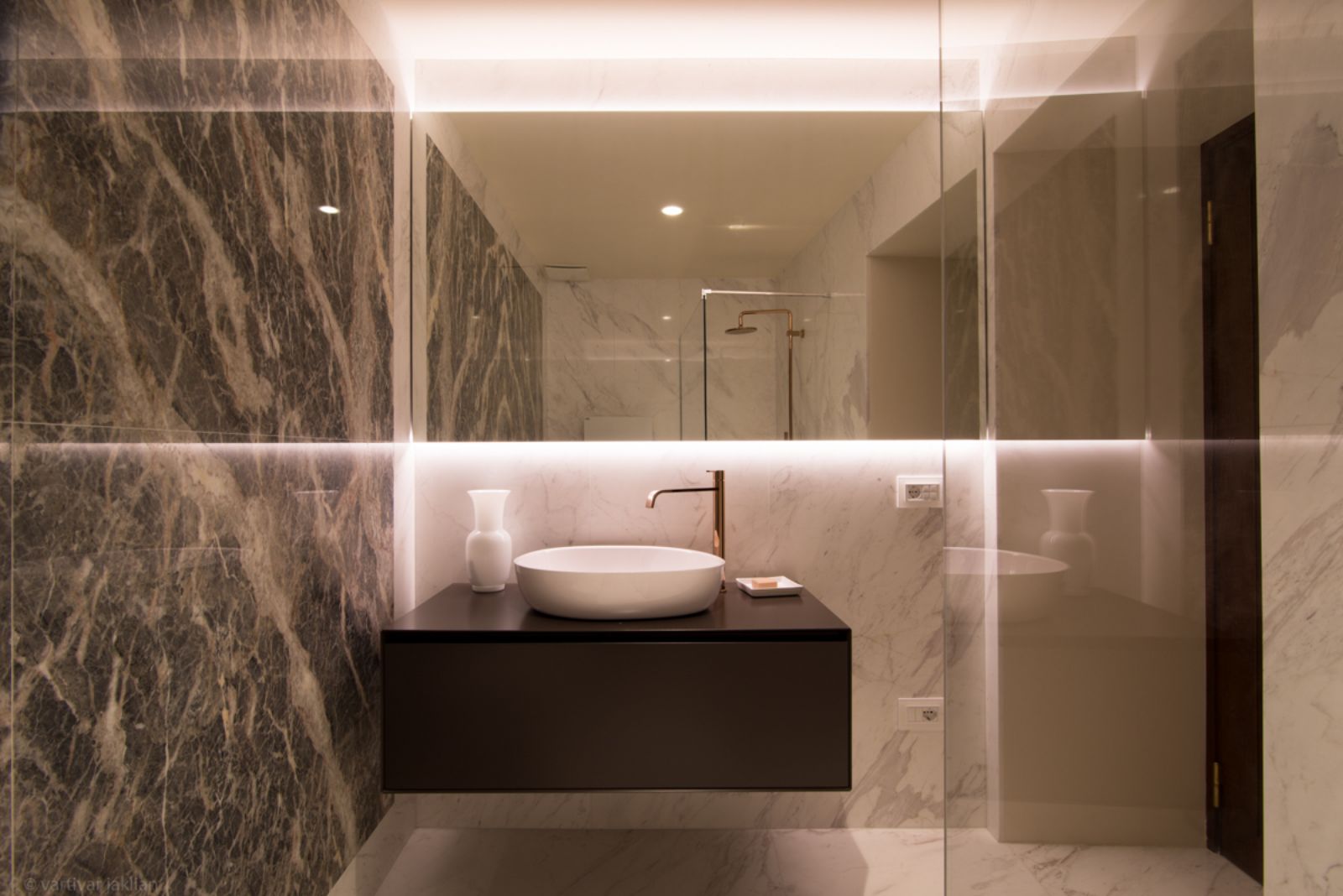 Luxury Carrara Marble Bathroom Design