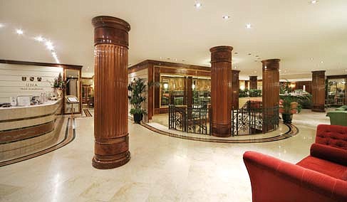 Bespoke Carrara Marble Installations