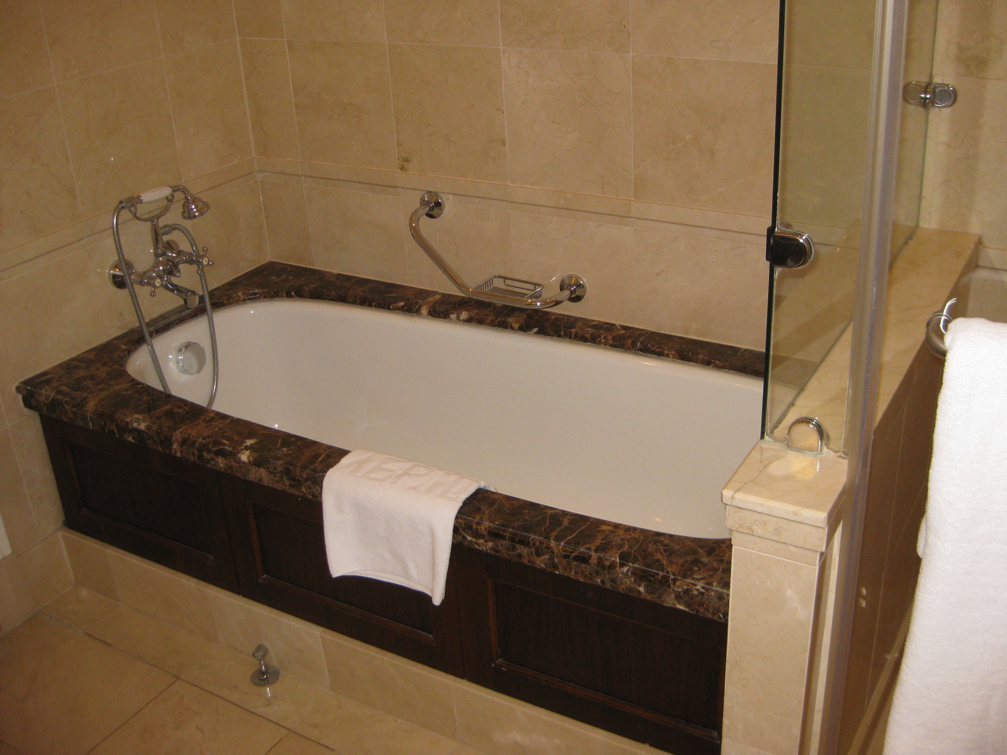 Bespoke Carrara Marble Installations