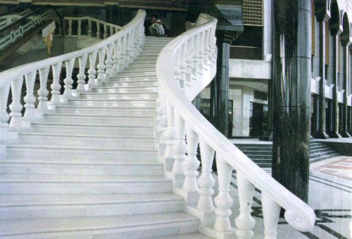 Bespoke Carrara Marble Installations