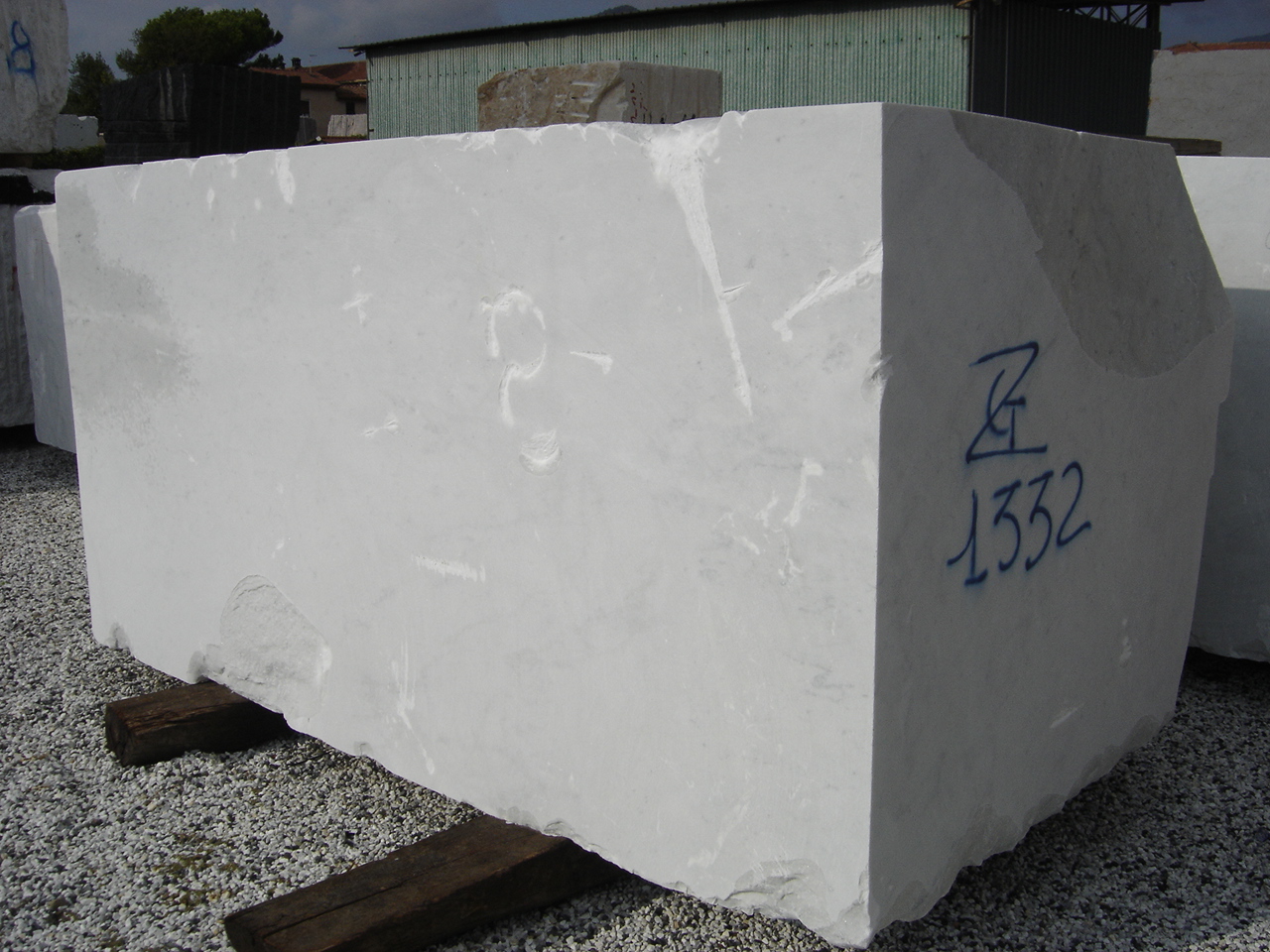 Bespoke Carrara Marble Installations