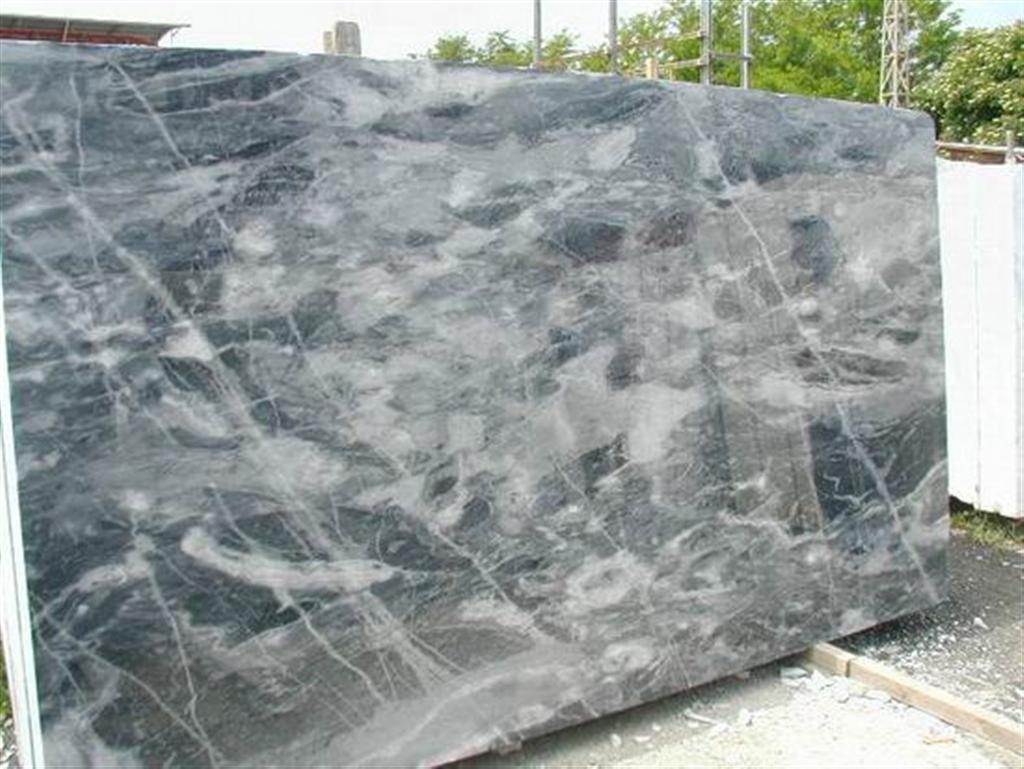 Bespoke Carrara Marble Installations
