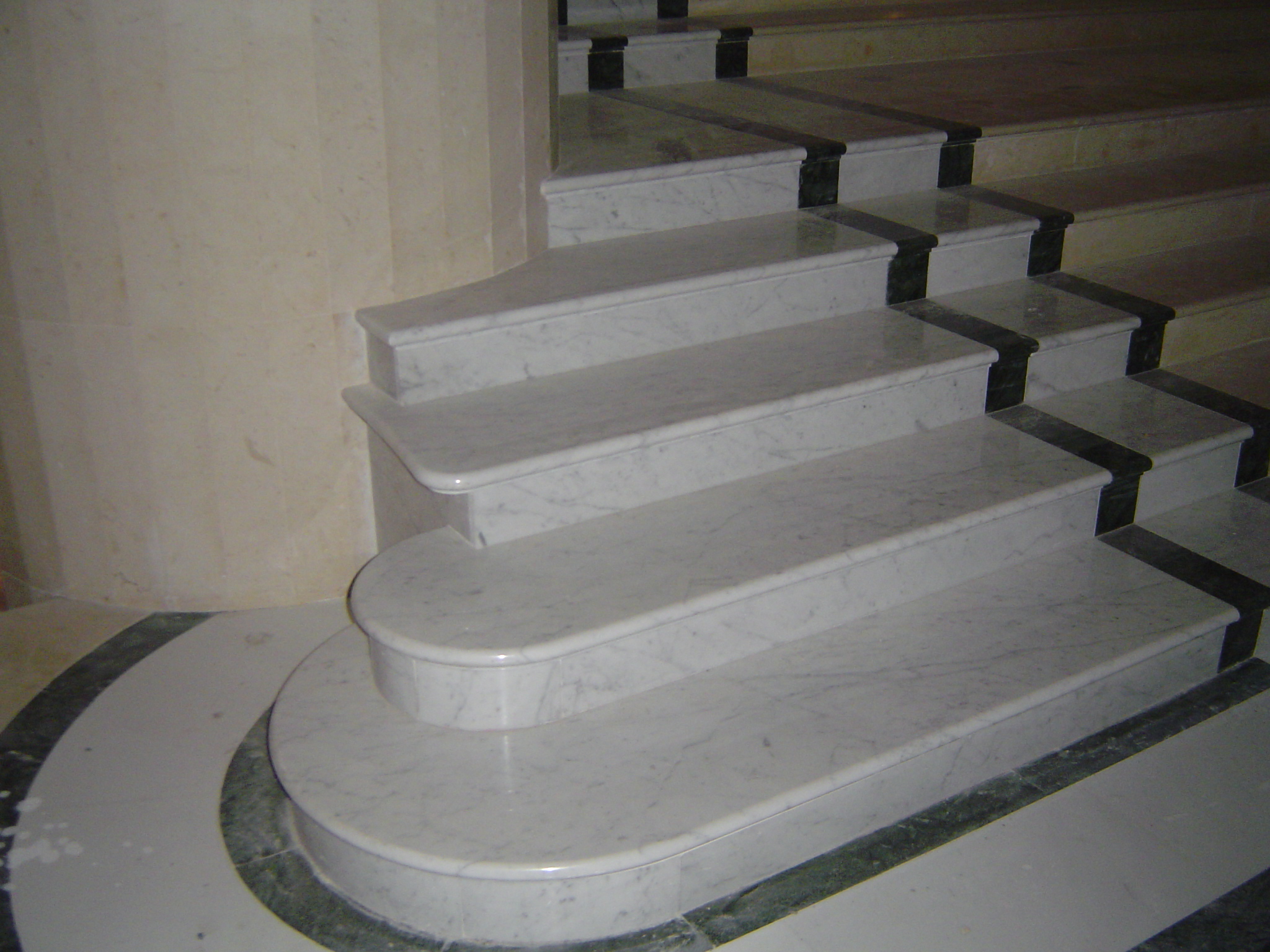Bespoke Carrara Marble Installations