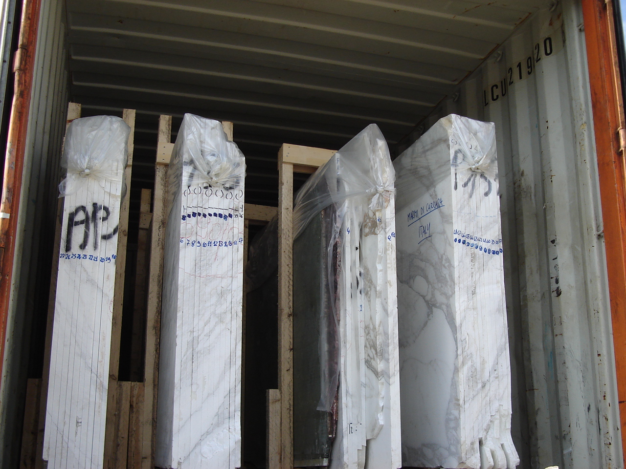 Bespoke Carrara Marble Installations