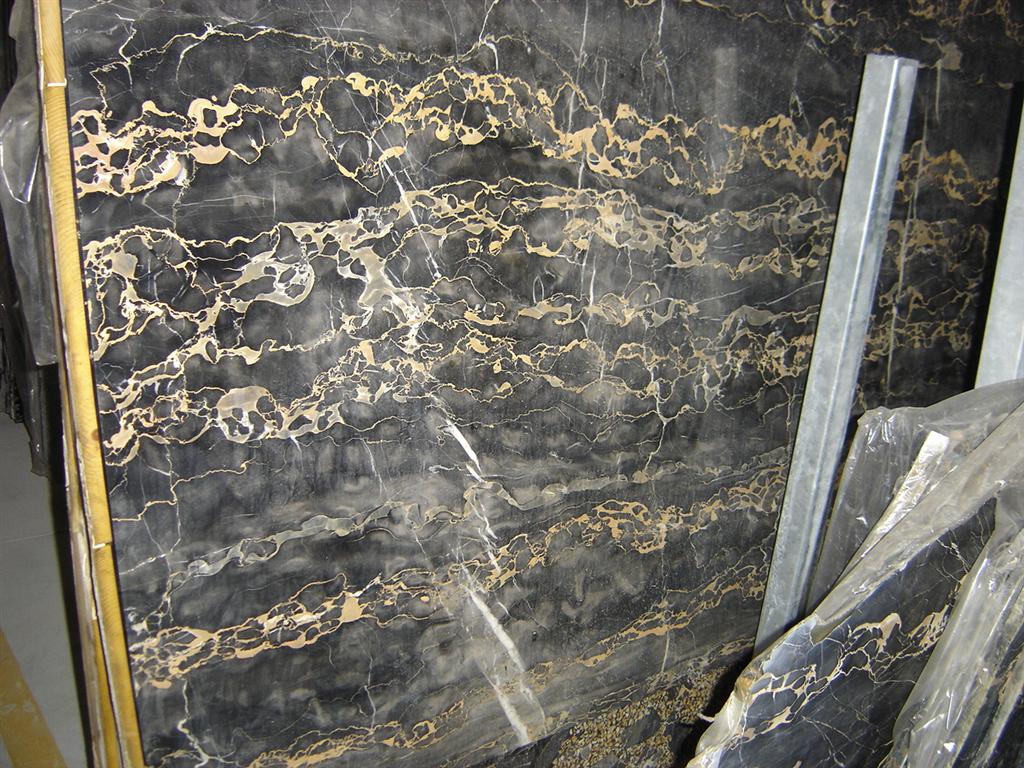 Bespoke Carrara Marble Installations