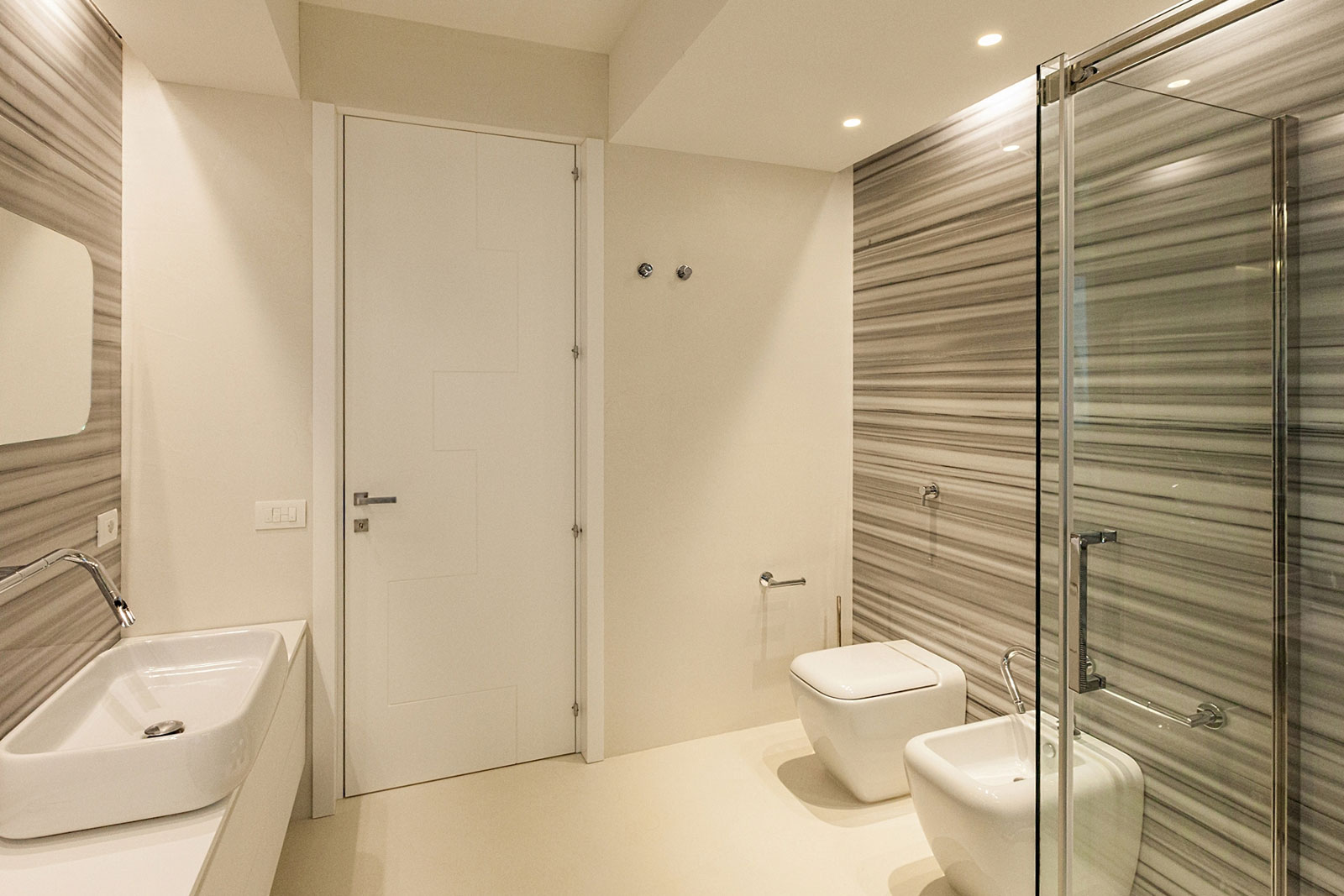 Bespoke Carrara Marble Installations