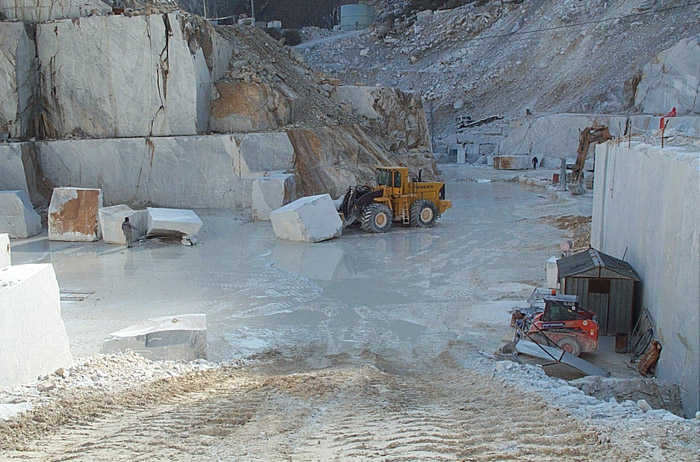 Bespoke Carrara Marble Installations