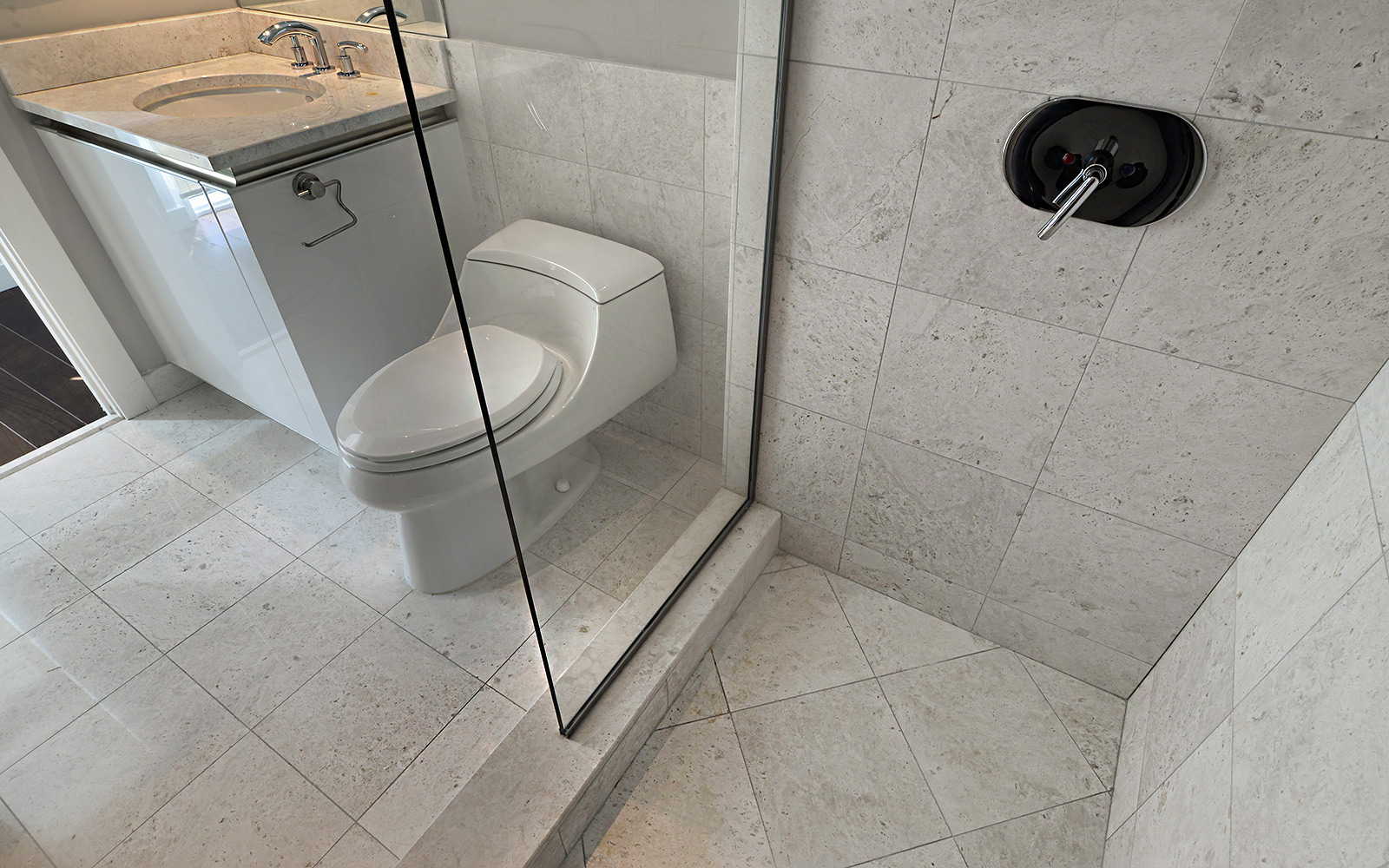 Bespoke Carrara Marble Installations