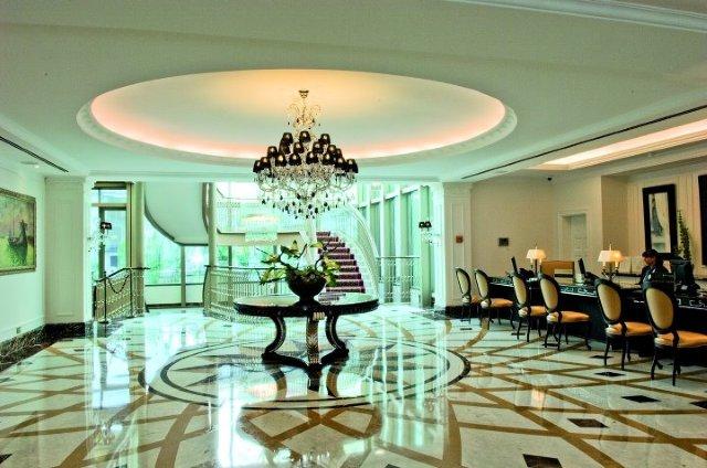 Bespoke Carrara Marble Installations