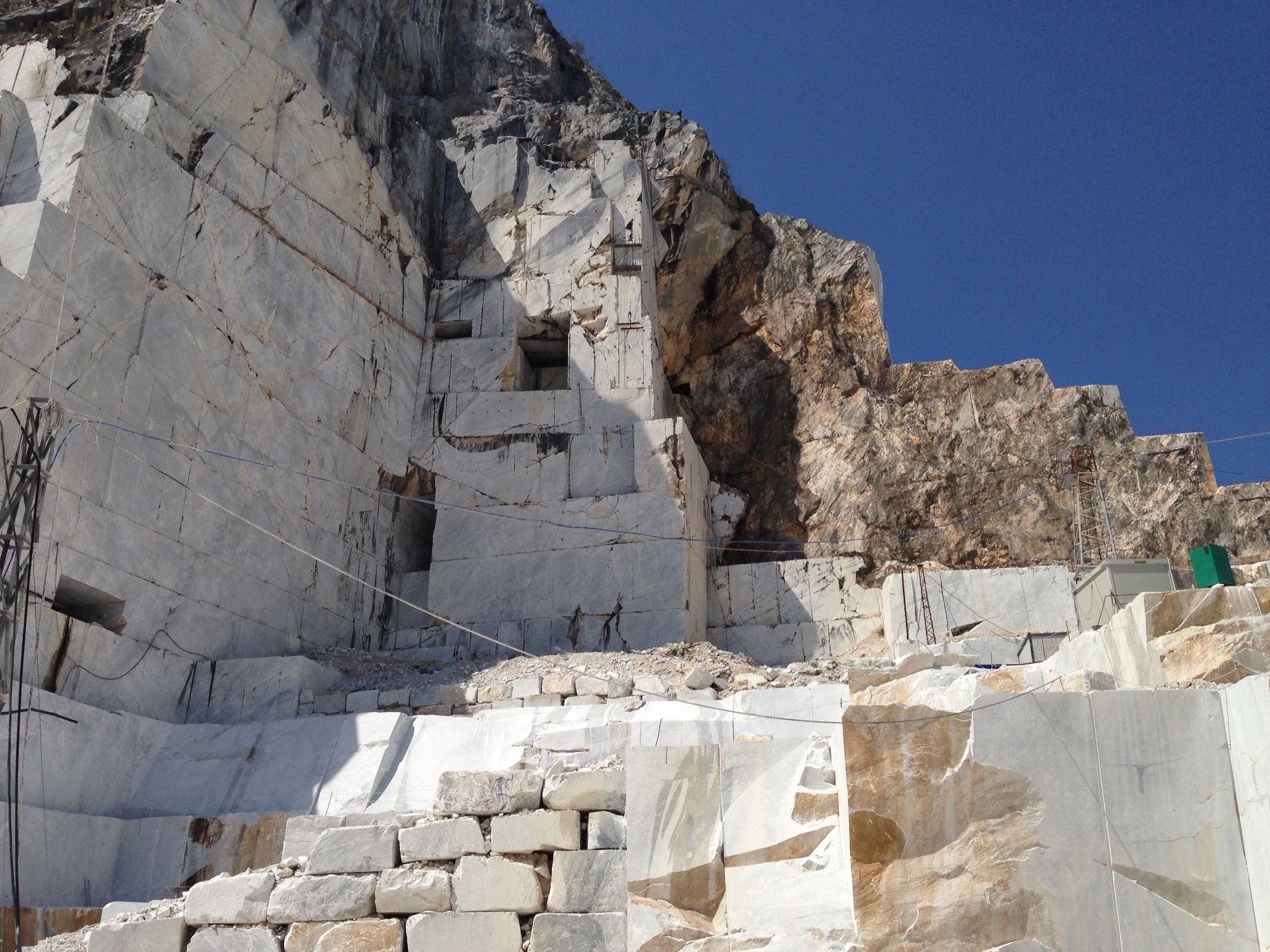 Bespoke Carrara Marble Installations