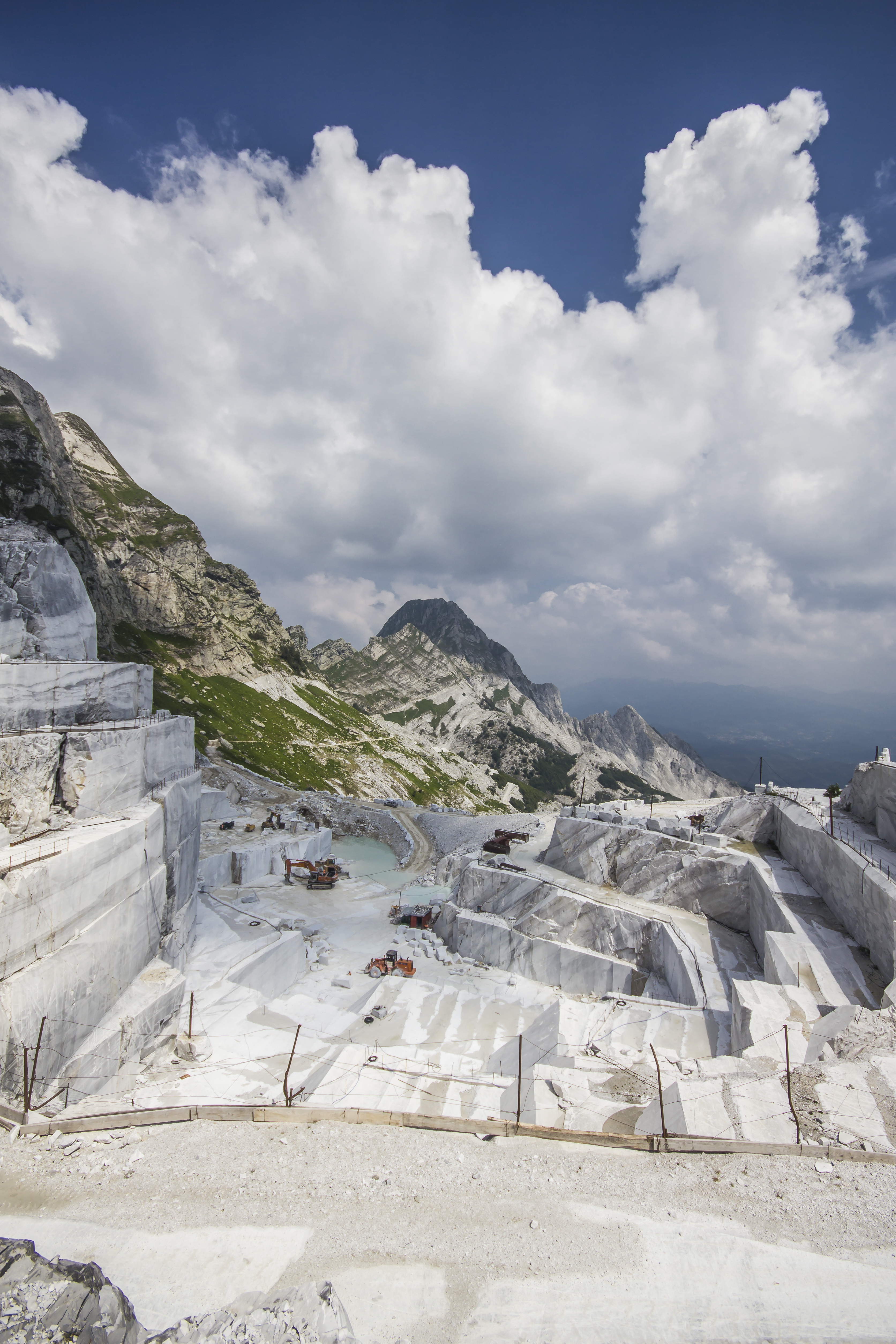 Bespoke Carrara Marble Installations
