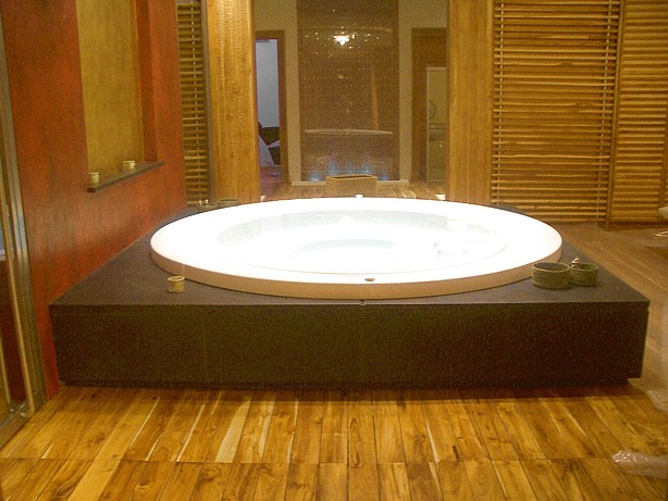 Bespoke Carrara Marble Installations