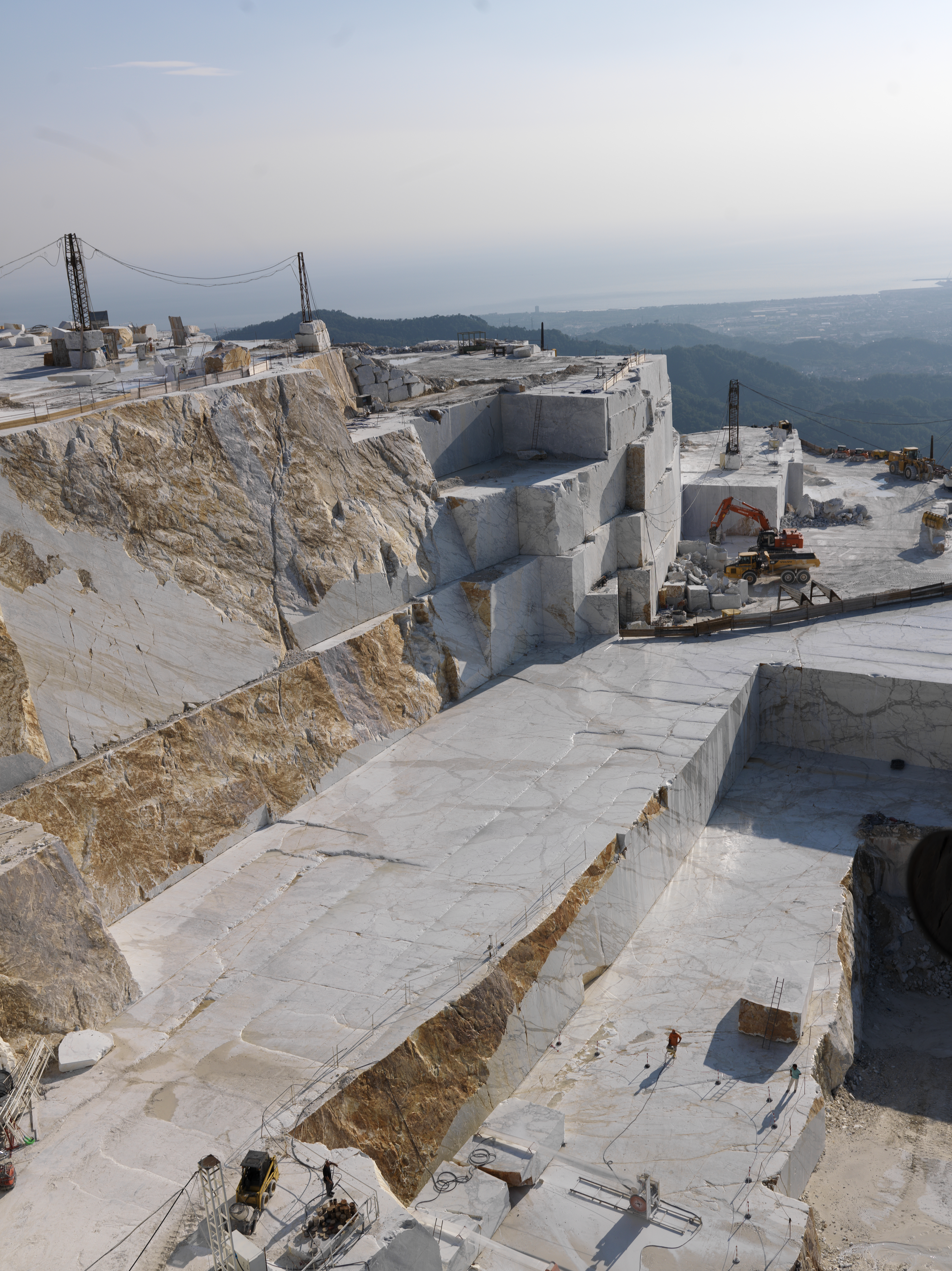 Bespoke Carrara Marble Installations