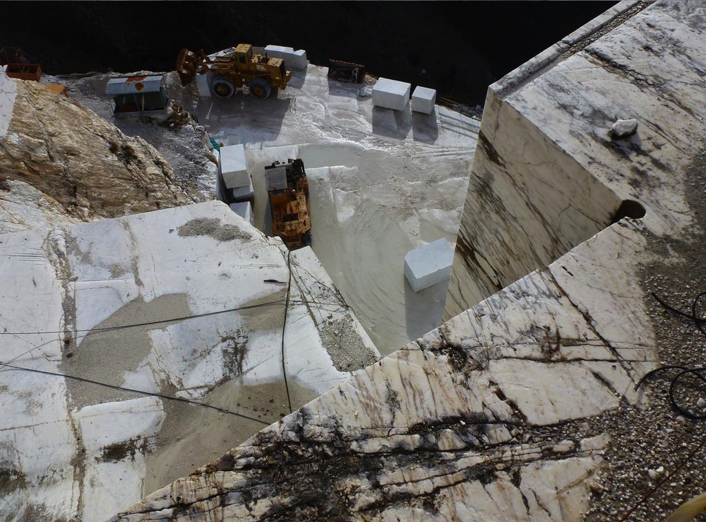 Bespoke Carrara Marble Installations