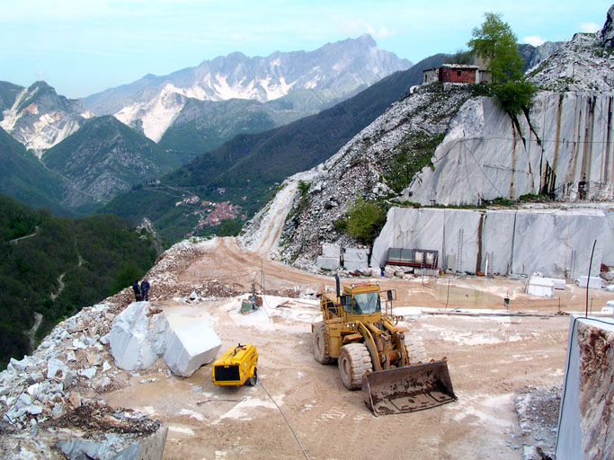 Bespoke Carrara Marble Installations