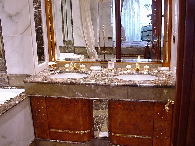 Bespoke Carrara Marble Installations