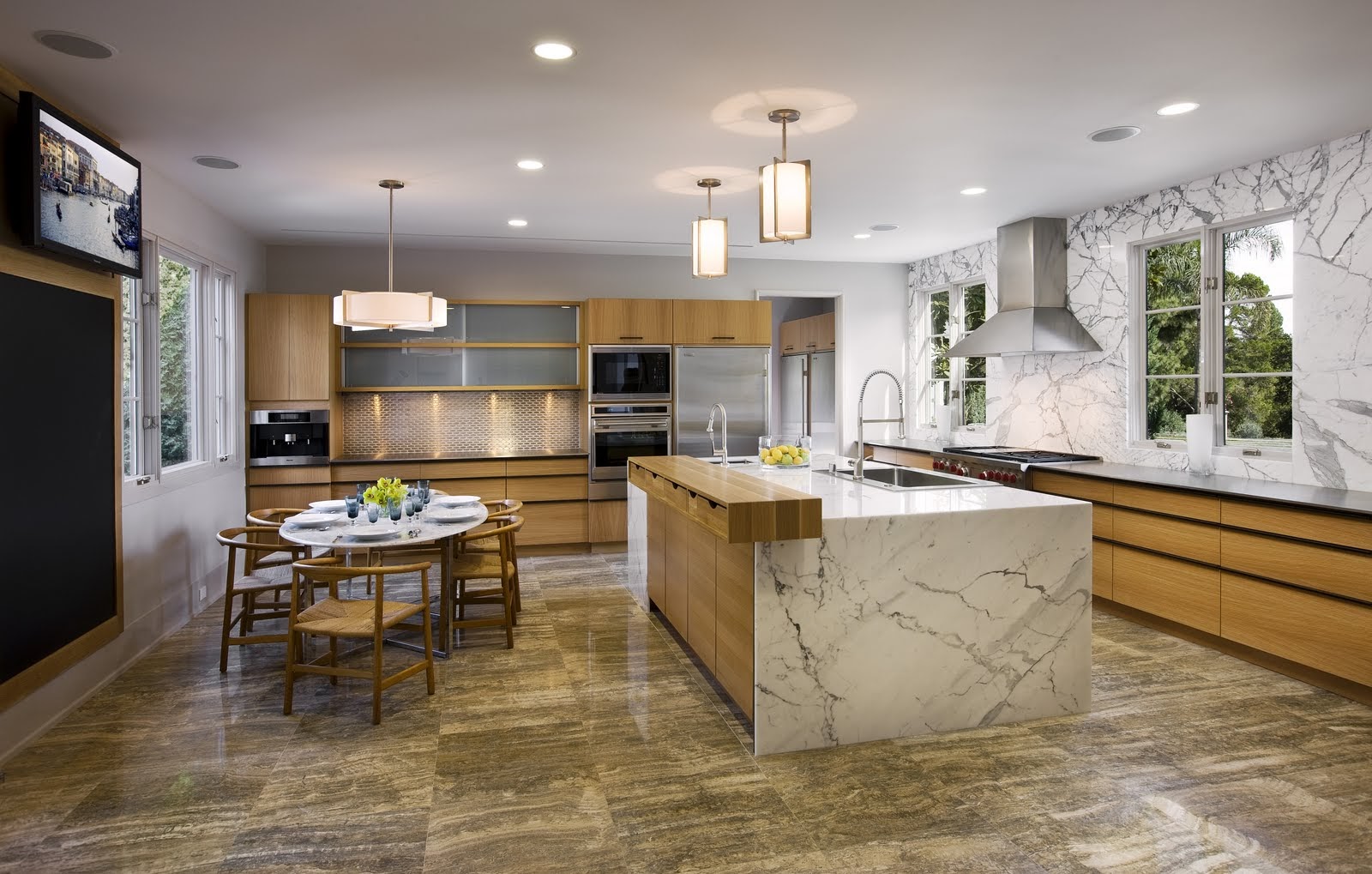 Bespoke Carrara Marble Installations