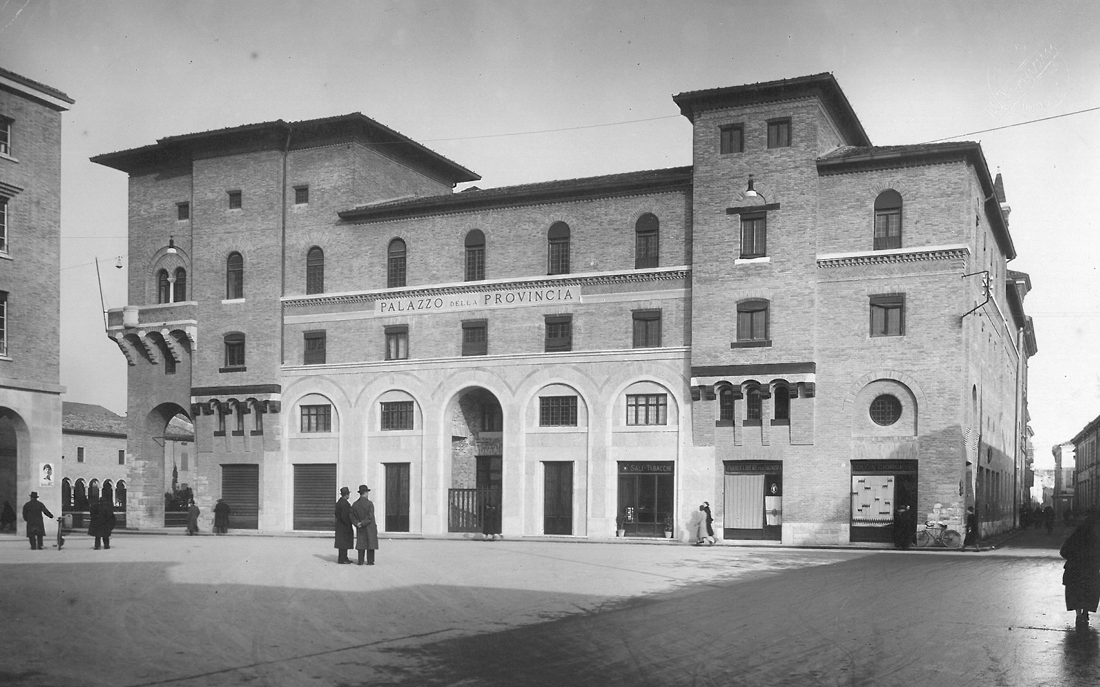 Bespoke Carrara Marble Installations
