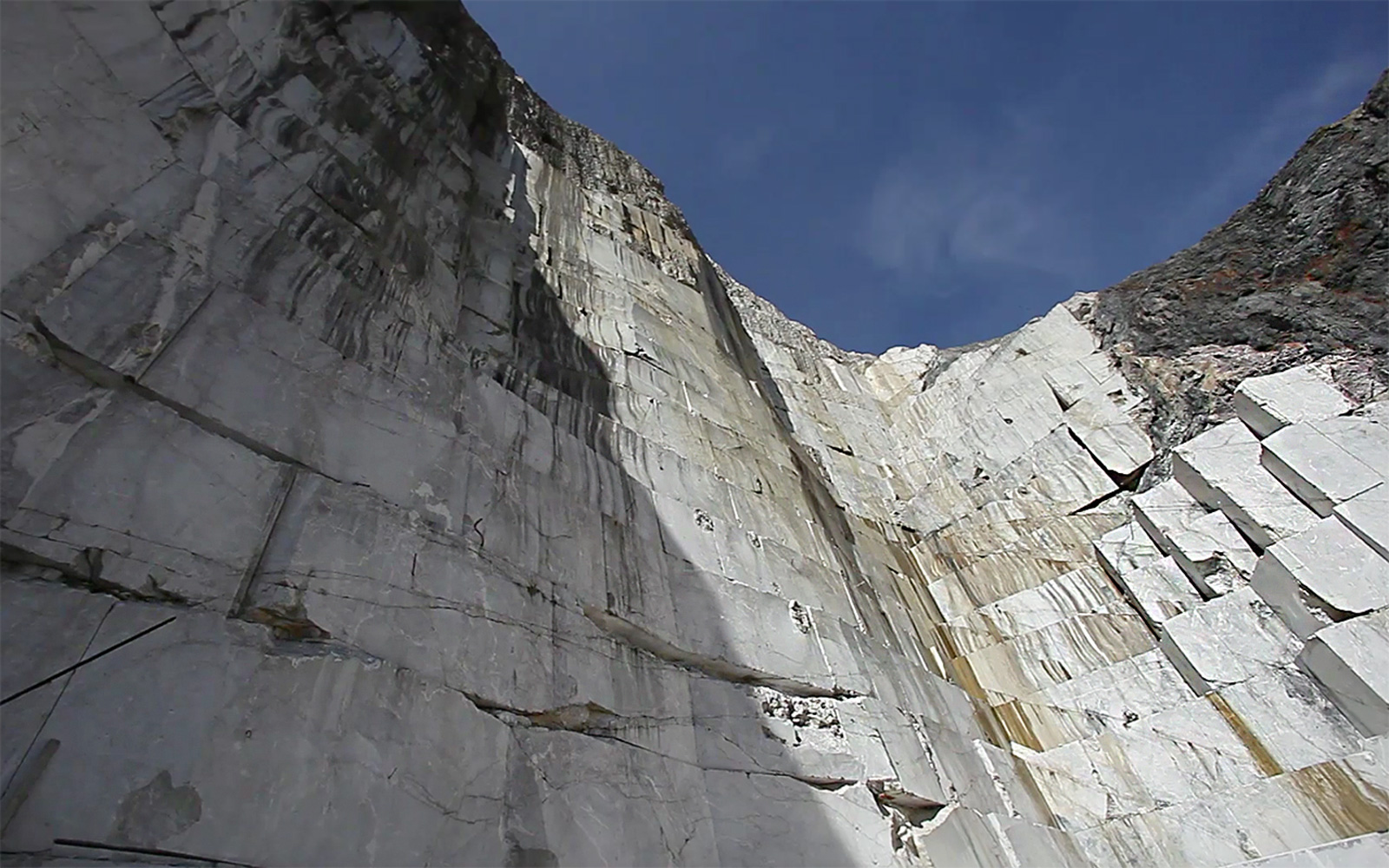 Bespoke Carrara Marble Installations