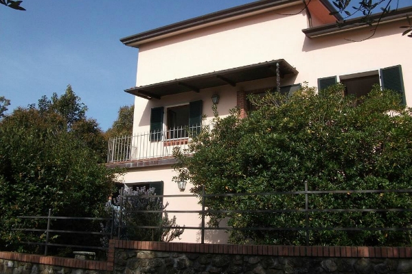 Bespoke Carrara Marble Installations