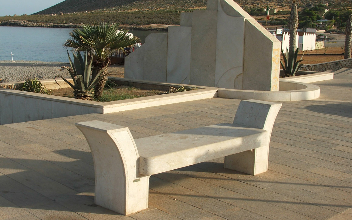 Bespoke Carrara Marble Installations