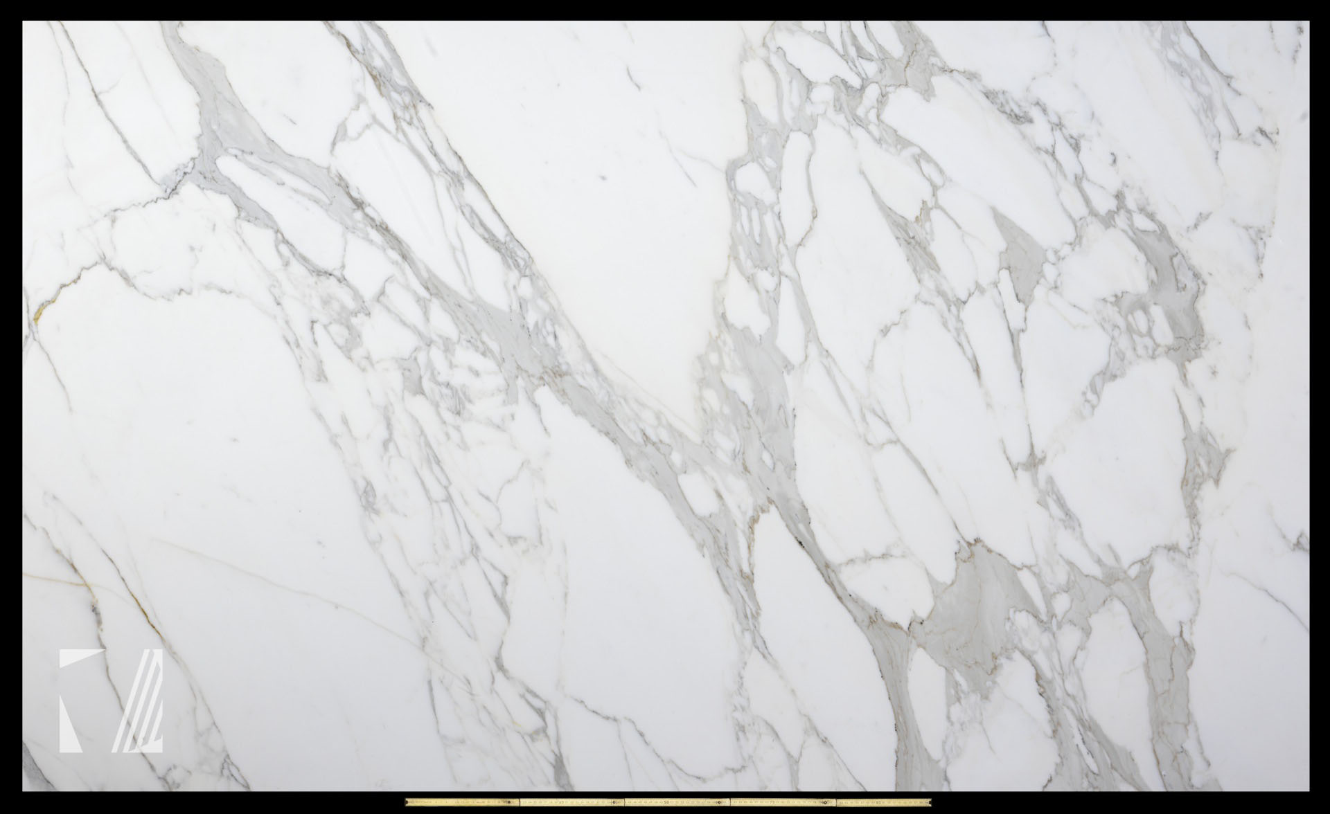Bespoke Carrara Marble Installations