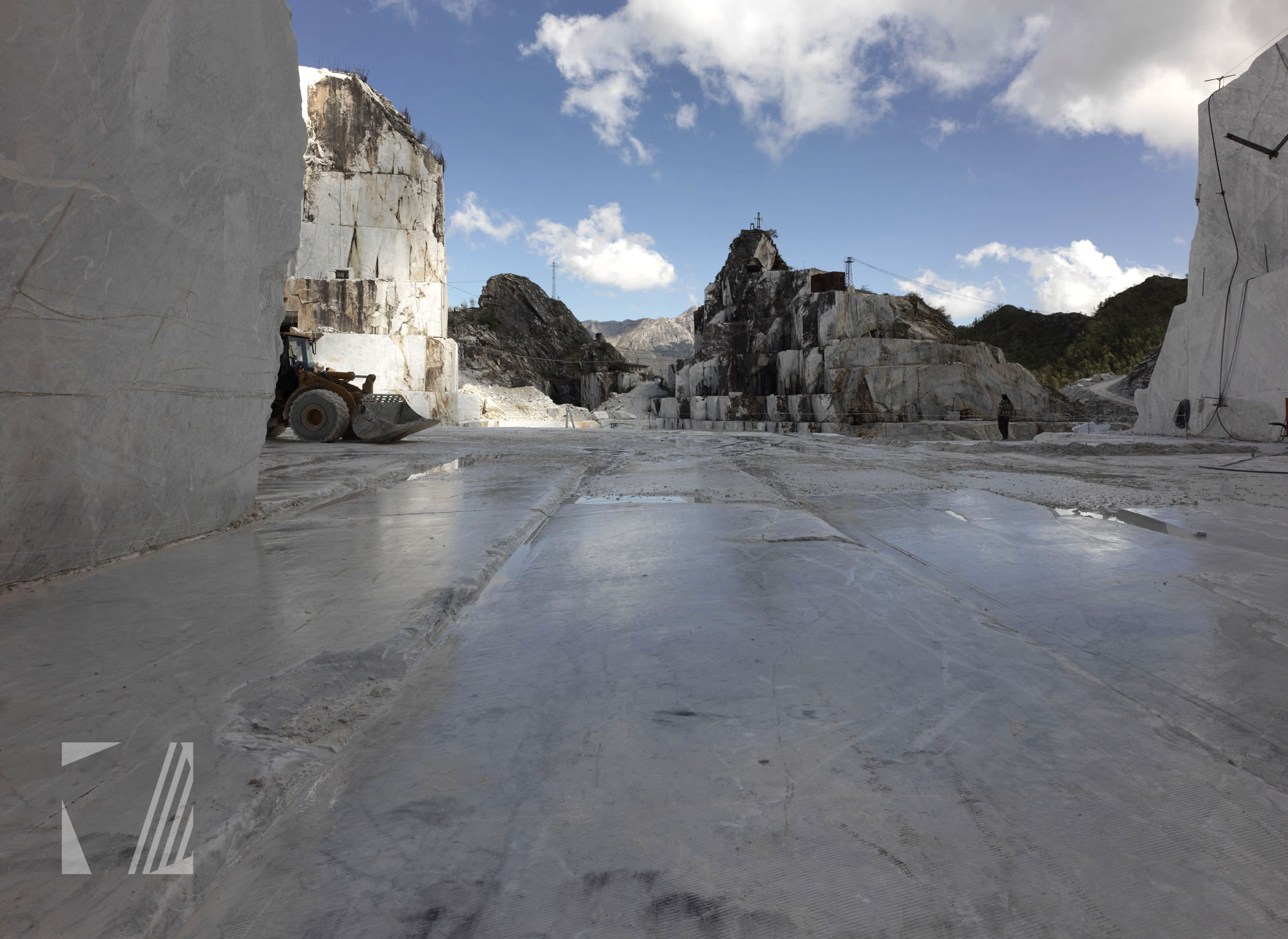 Bespoke Carrara Marble Installations