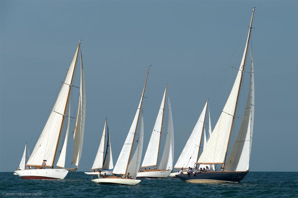 Bespoke Carrara Marble Installations