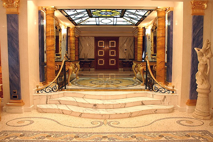 Bespoke Carrara Marble Installations