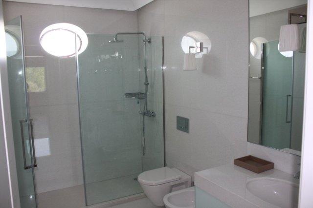 Bespoke Carrara Marble Installations