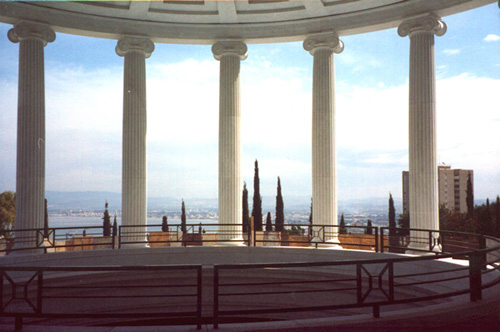 Bespoke Carrara Marble Installations