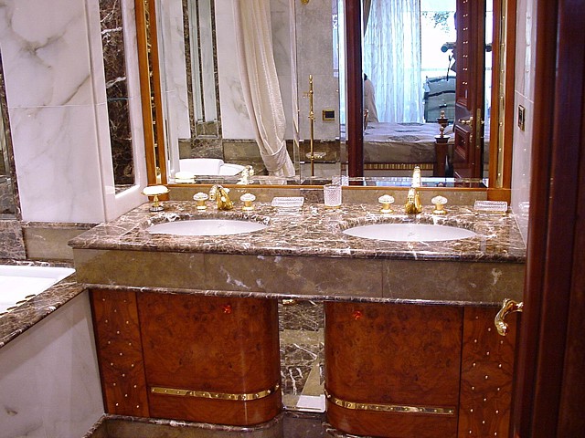 Bespoke Carrara Marble Installations