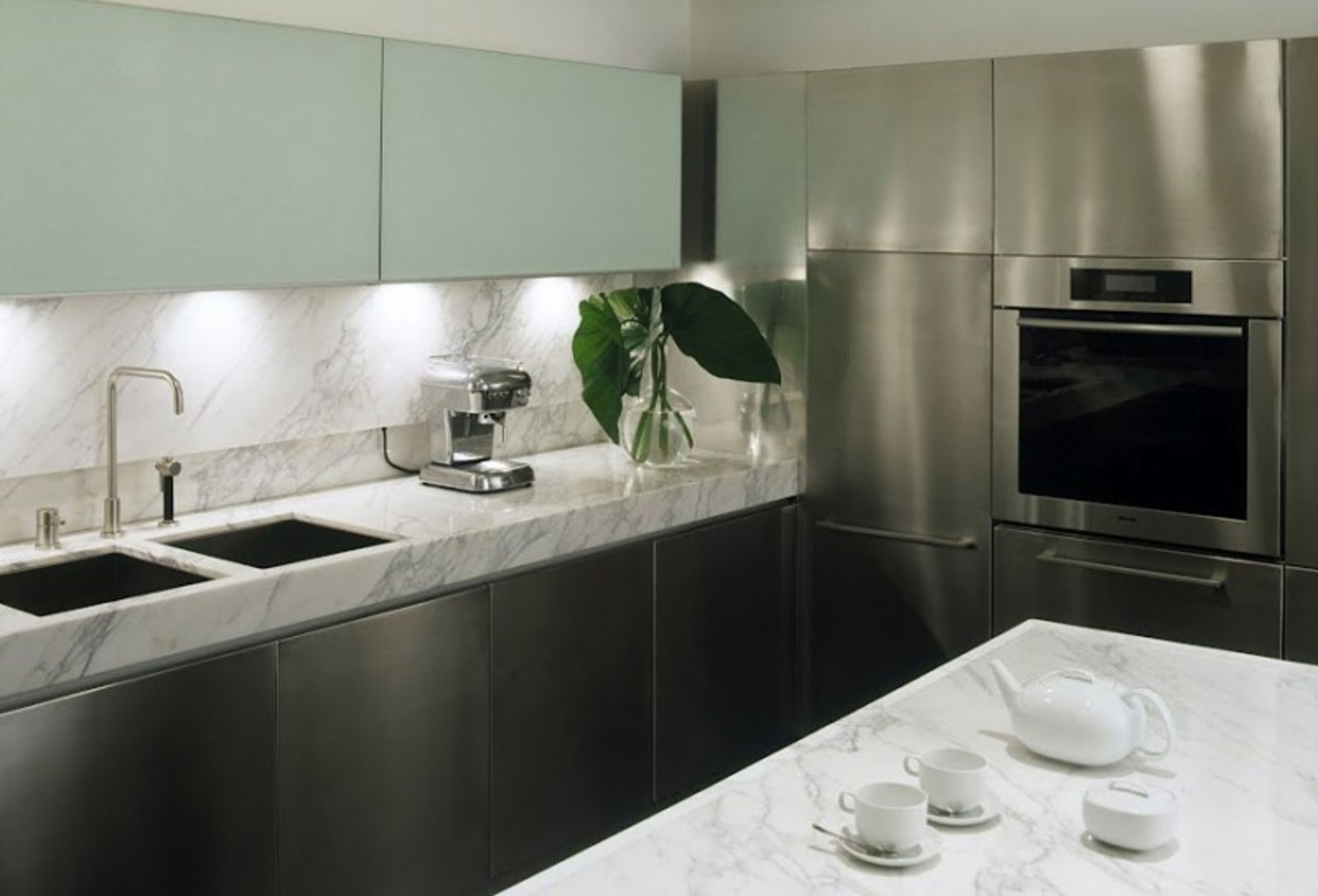 Bespoke Carrara Marble Installations