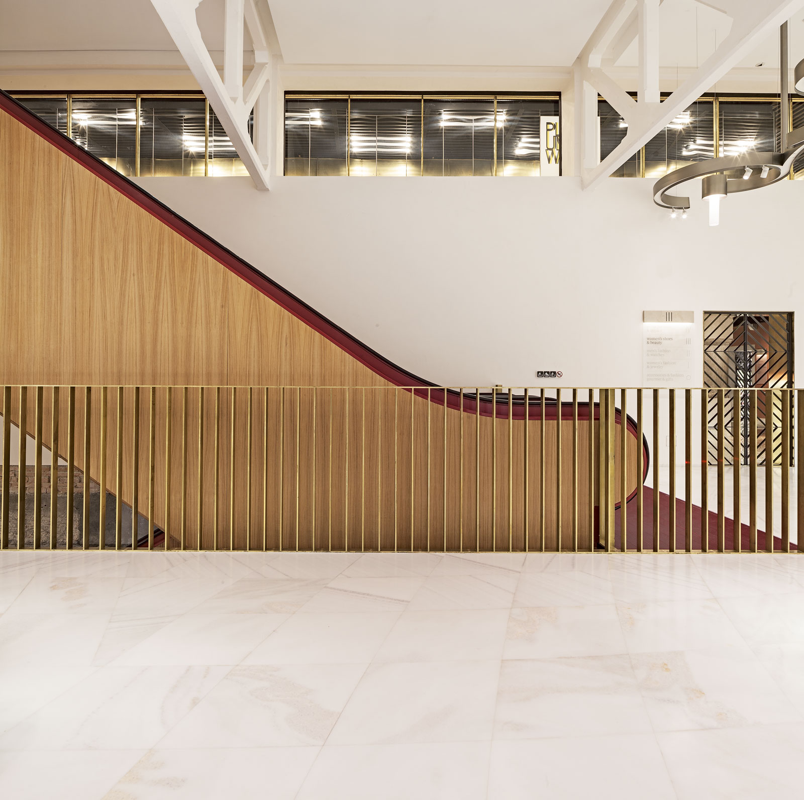 Bespoke Carrara Marble Installations