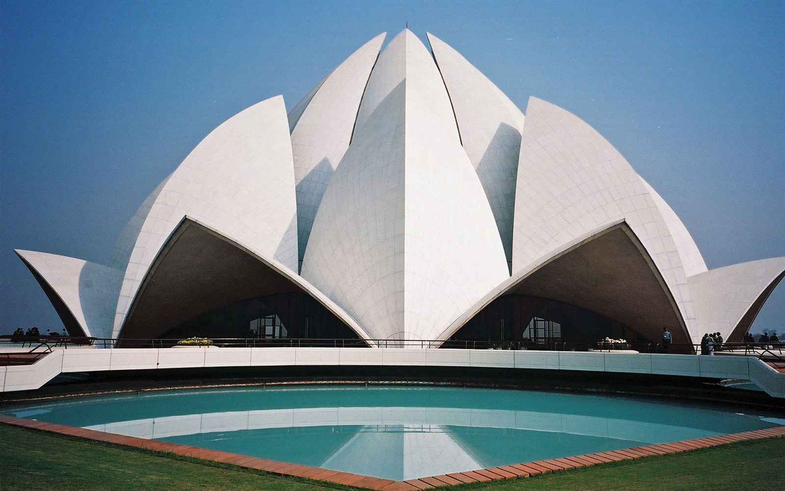 Bespoke Carrara Marble Installations