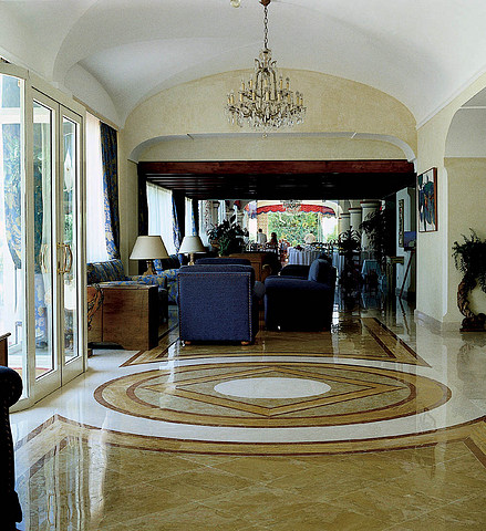 Bespoke Carrara Marble Installations