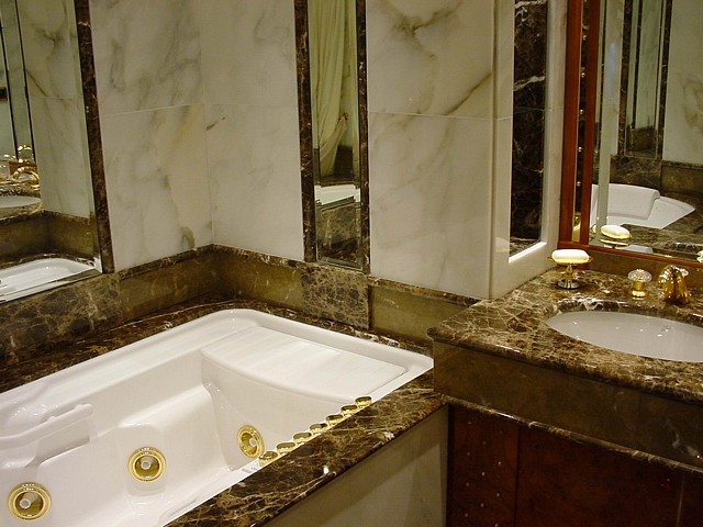 Bespoke Carrara Marble Installations