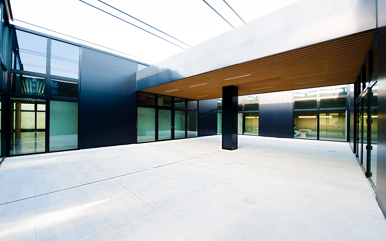 Bespoke Carrara Marble Installations