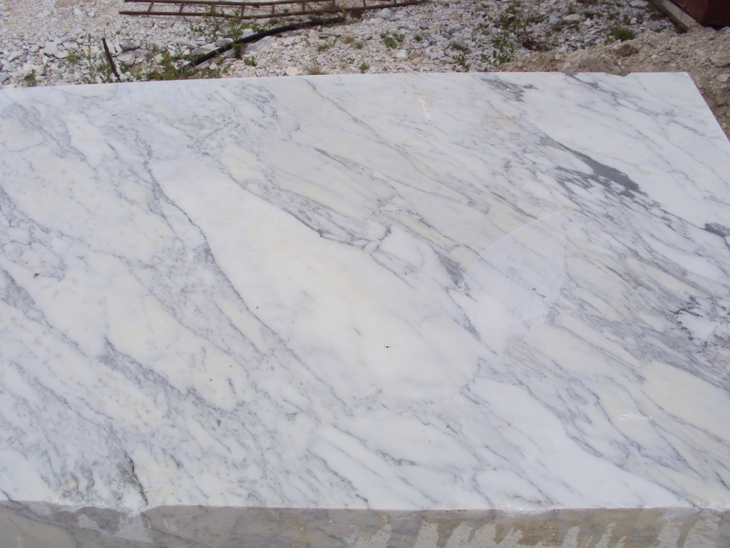 Bespoke Carrara Marble Installations
