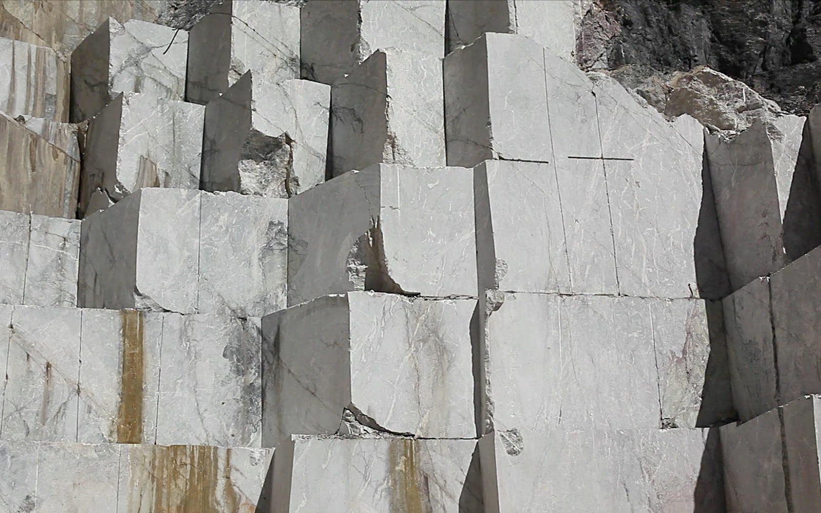 Bespoke Carrara Marble Installations