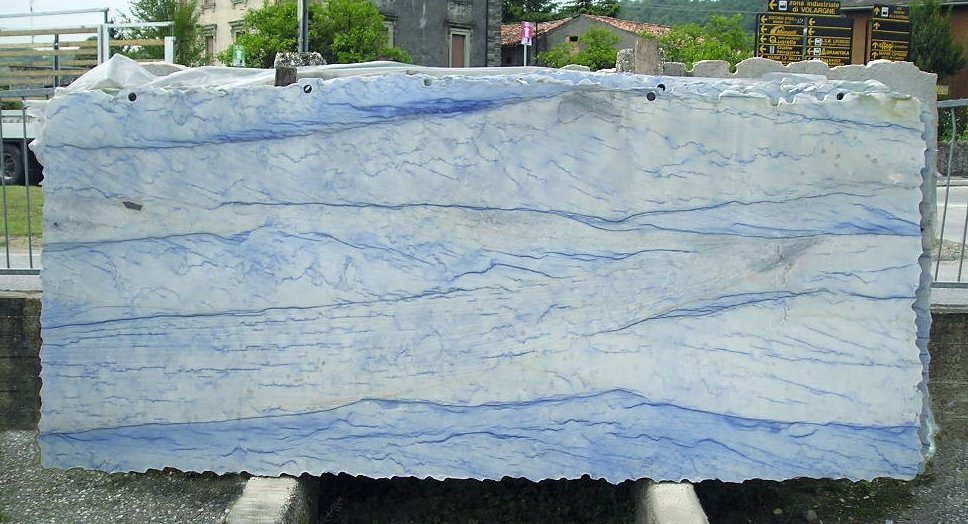 Bespoke Carrara Marble Installations