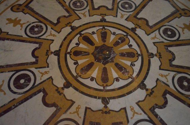 Bespoke Carrara Marble Installations