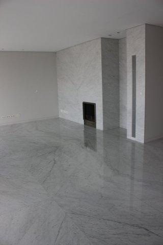 Bespoke Carrara Marble Installations