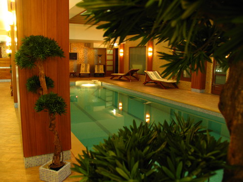 Bespoke Carrara Marble Installations