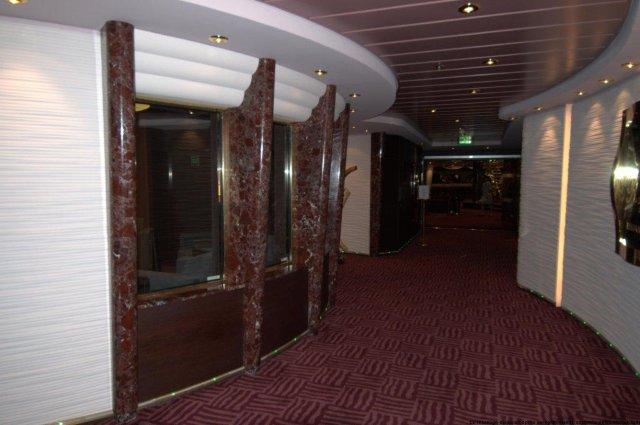 Bespoke Carrara Marble Installations