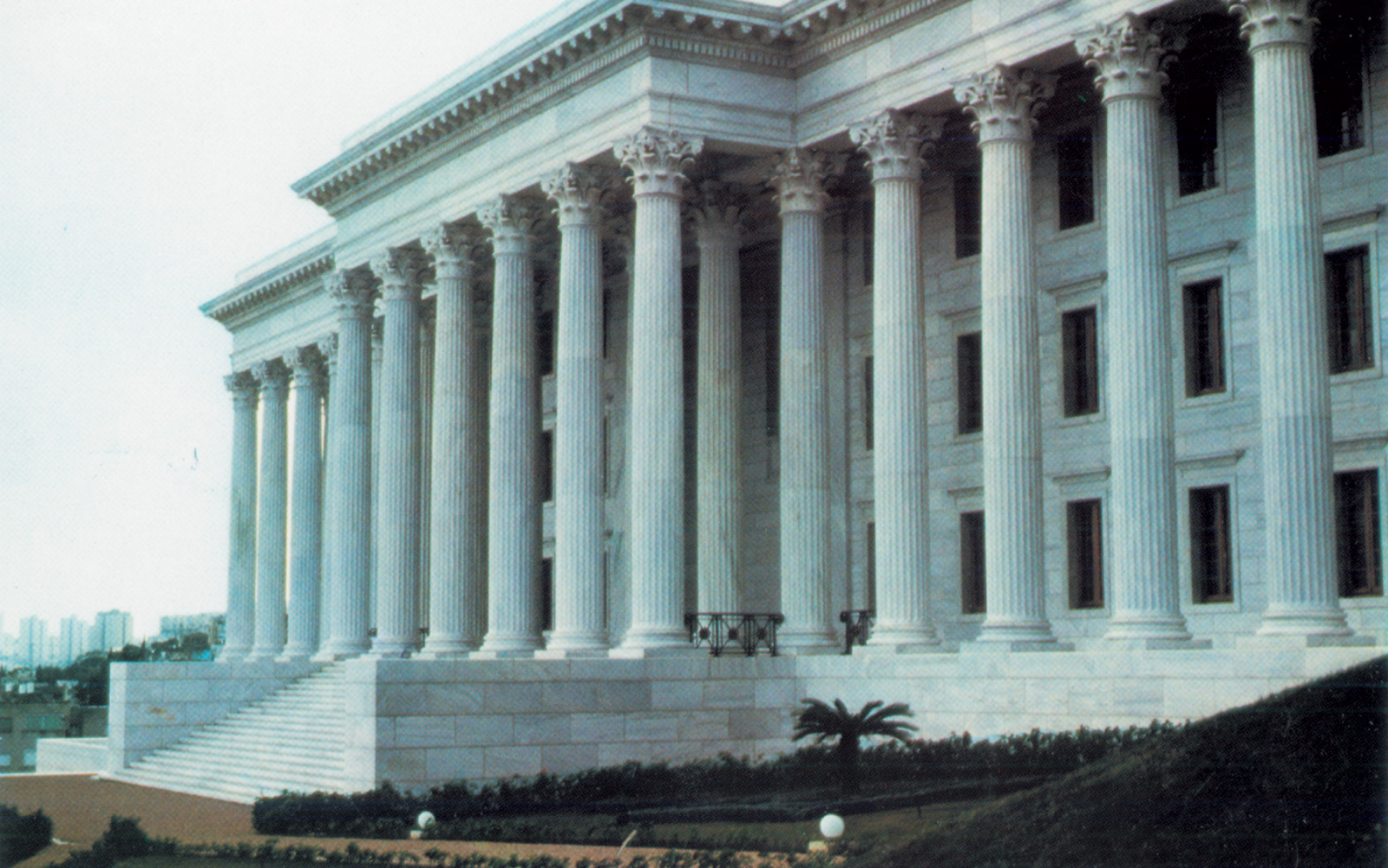 Bespoke Carrara Marble Installations