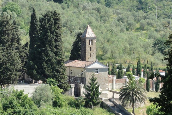 Bespoke Carrara Marble Installations