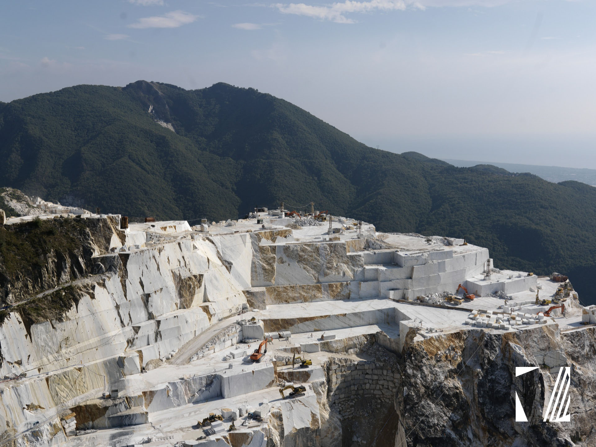 Bespoke Carrara Marble Installations