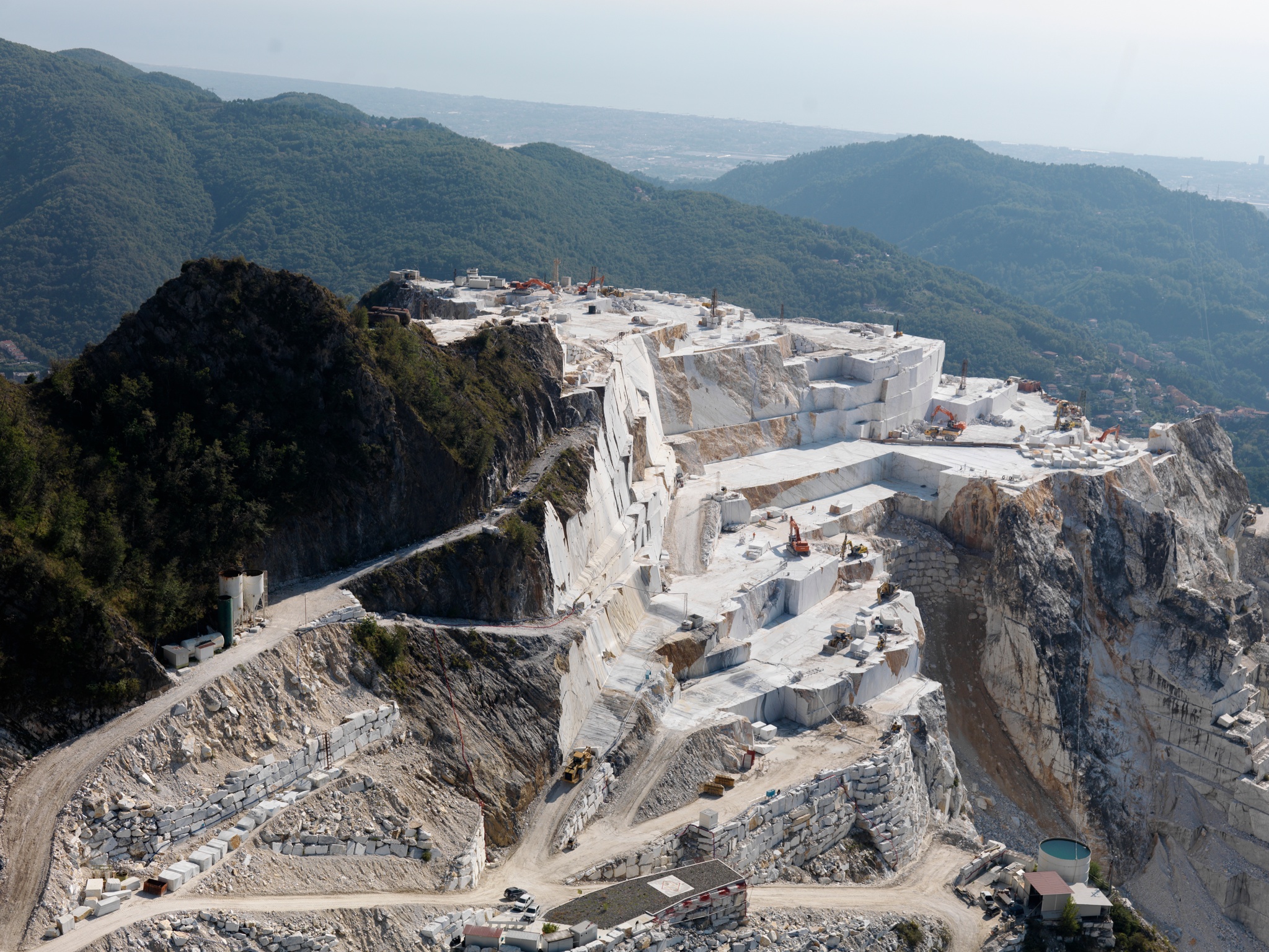 Bespoke Carrara Marble Installations