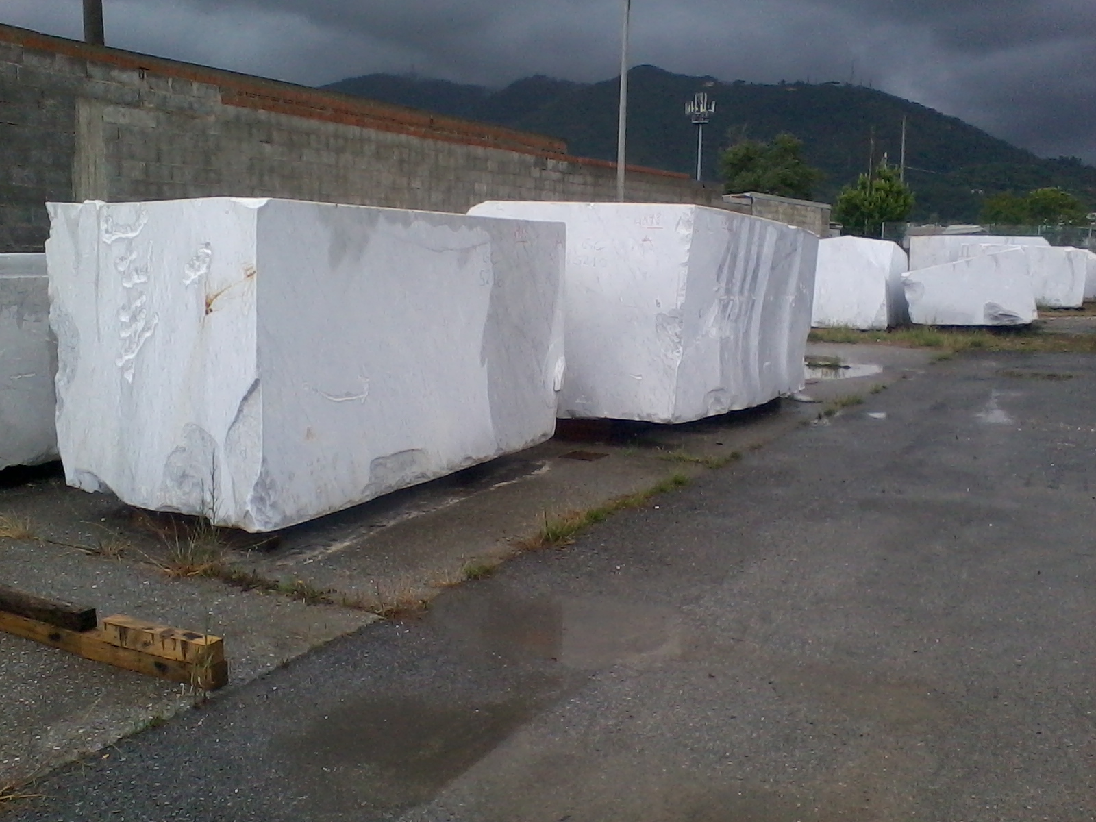 Bespoke Carrara Marble Installations